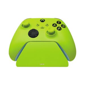 Razer Universal Quick Charging Stand - Charger for Xbox Controllers (Universal Compatibility Magnetic Contact System Matches Your Controller One-handed Navigation) Yellow